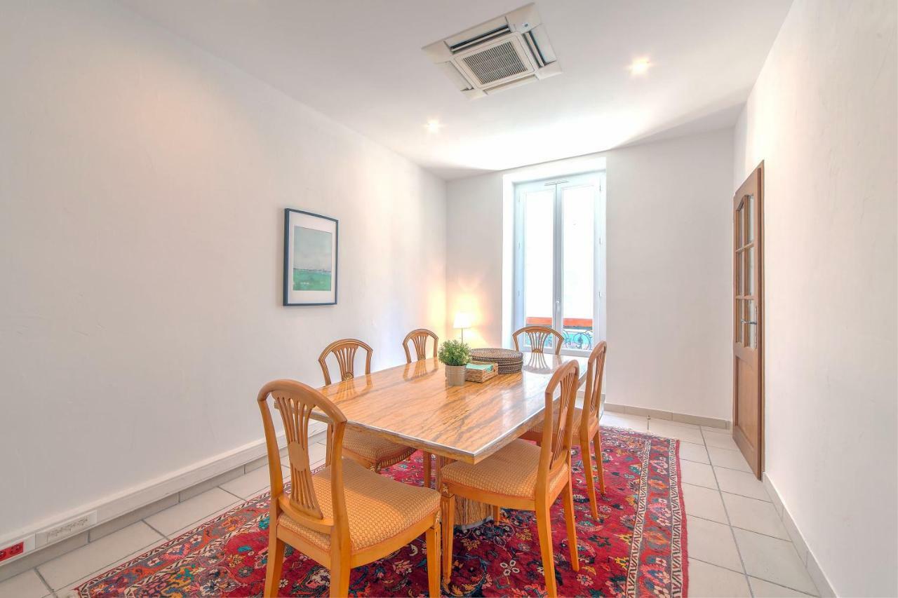 Apartment Lovely Large Familial In Nice, Minutes Walk To The Beach! *