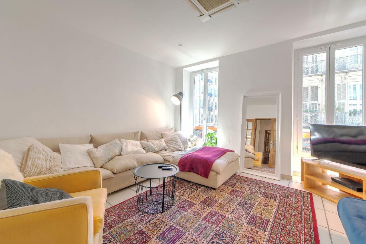Apartment Lovely Large Familial In Nice, Minutes Walk To The Beach! Nice